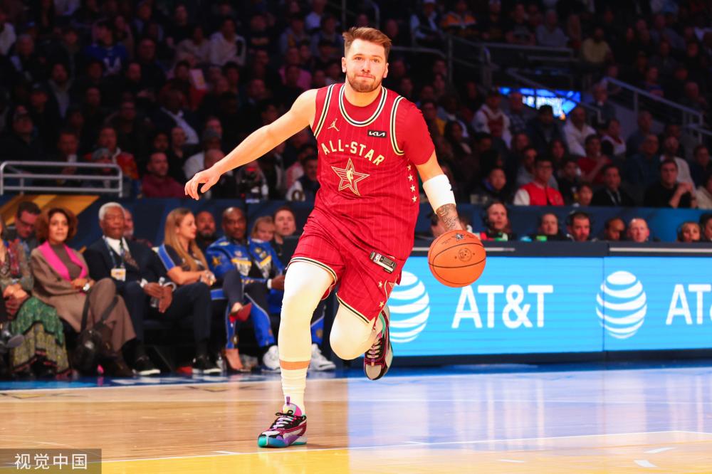 球决赛吸引 球决赛吸引